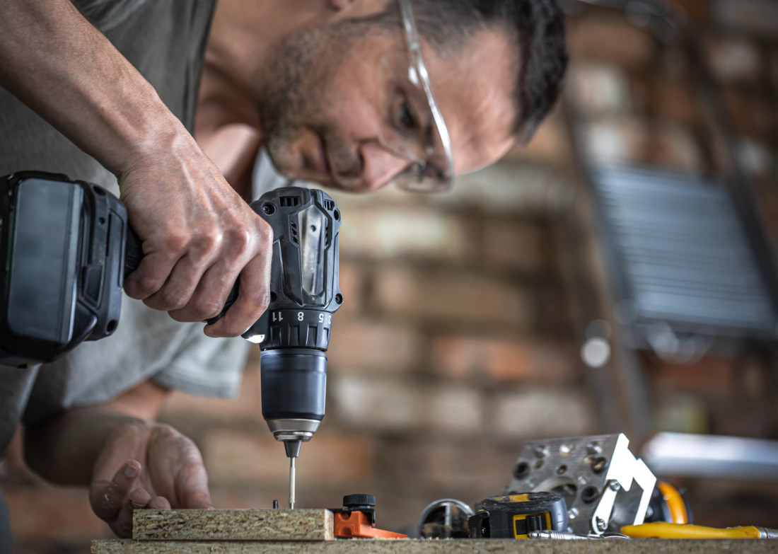 Perceuses visseuses sans fil : l’indispensable outil pour tous vos travaux